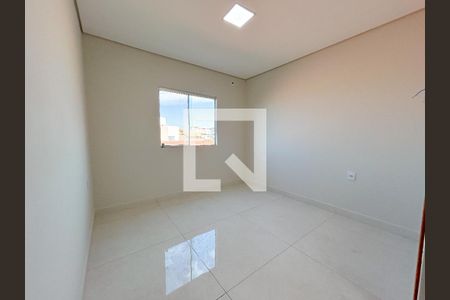 Suíte de casa à venda com 2 quartos, 70m² em Jardim Leblon, Belo Horizonte