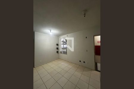 Sala de apartamento para alugar com 3 quartos, 60m² em Brasil, Uberlândia