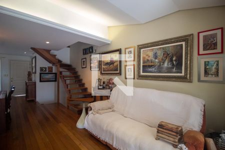 Sala de casa à venda com 3 quartos, 259m² em Vila Nova, Porto Alegre