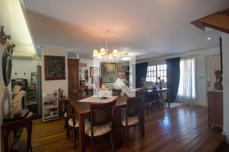 Sala de casa à venda com 3 quartos, 259m² em Vila Nova, Porto Alegre