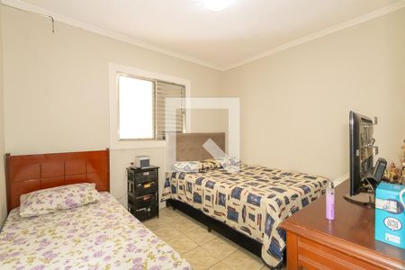 Quarto de casa à venda com 4 quartos, 129m² em Quitaúna, Osasco