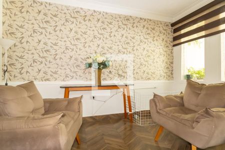 Sala de casa à venda com 4 quartos, 129m² em Quitaúna, Osasco