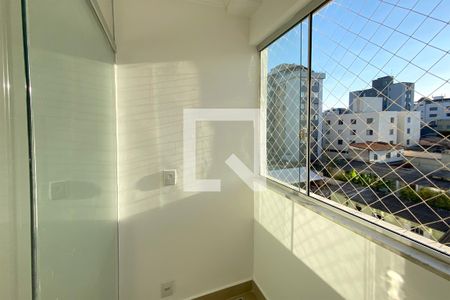 Varanda da Sala de apartamento para alugar com 3 quartos, 80m² em Sagrada Família, Belo Horizonte