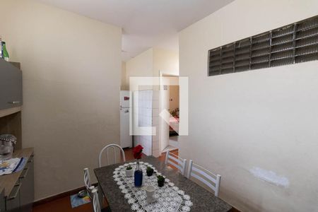 Cozinha da Casa 1 de casa à venda com 5 quartos, 200m² em Vila Nair, São Paulo