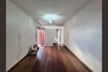 Casa à venda com 3 quartos, 373m² em Rio Pequeno, São Paulo