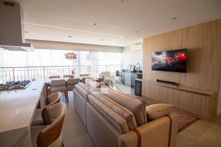 Sala de apartamento à venda com 2 quartos, 81m² em Santo Amaro, São Paulo