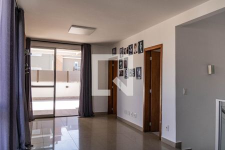 Sala 2 de apartamento à venda com 4 quartos, 206m² em Buritis, Belo Horizonte