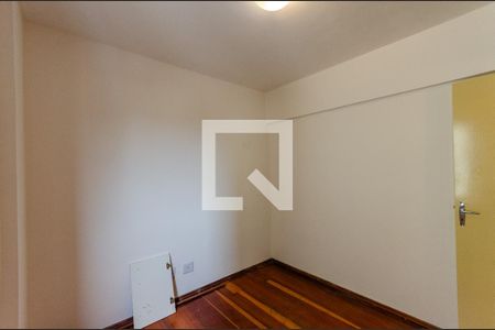 Quarto 1 de apartamento para alugar com 2 quartos, 56m² em Parque Maria Domitila, São Paulo