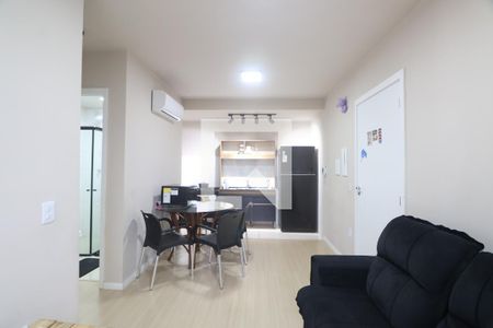Sala de apartamento para alugar com 2 quartos, 45m² em Olaria, Canoas