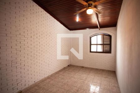 Quarto 2 de casa para alugar com 2 quartos, 80m² em Chácara São João, São Paulo