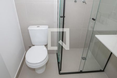 Banheiro de apartamento à venda com 1 quarto, 24m² em Pinheiros, São Paulo