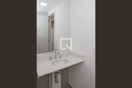 Banheiro de apartamento à venda com 1 quarto, 24m² em Pinheiros, São Paulo