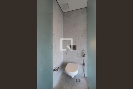 Banheiro da Suíte de kitnet/studio para alugar com 1 quarto, 53m² em Vila Olímpia, São Paulo