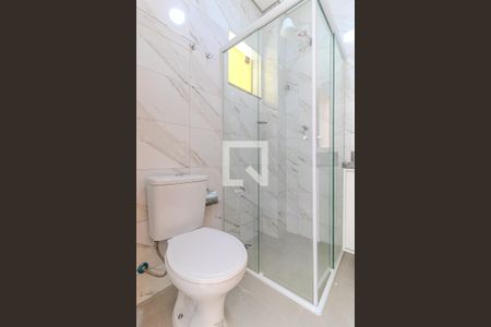 Banheiro de kitnet/studio para alugar com 1 quarto, 35m² em Santa Ifigênia, São Paulo