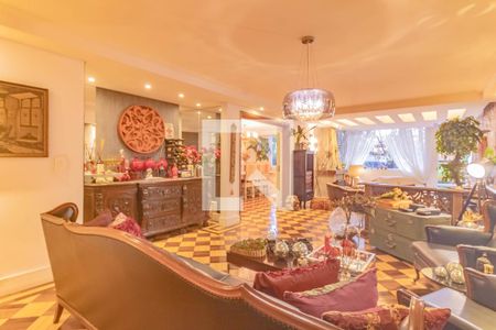 Sala de casa à venda com 4 quartos, 600m² em Planalto Paulista, São Paulo