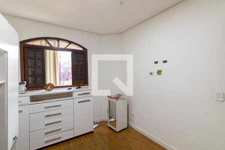 Quarto 1 de casa para alugar com 4 quartos, 364m² em Vila Ré, São Paulo