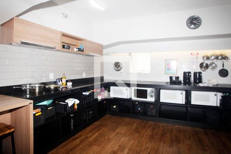 Área comum de kitnet/studio para alugar com 1 quarto, 27m² em Centro Histórico, Porto Alegre