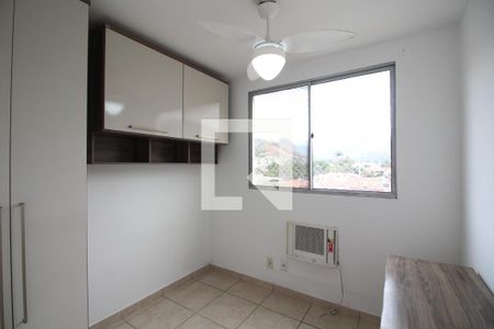 Quarto 1 de apartamento à venda com 3 quartos, 60m² em Taquara, Rio de Janeiro