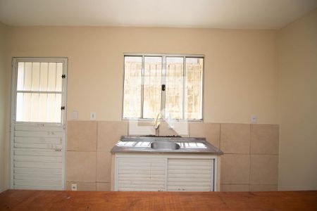 Sala/Cozinha de casa para alugar com 1 quarto, 37m² em Jardim Presidente Dutra, Guarulhos