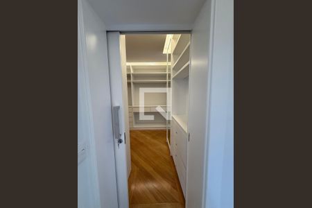 Casa à venda com 4 quartos, 620m² em Pacaembu, São Paulo