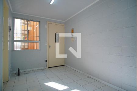 Sala de apartamento para alugar com 2 quartos, 34m² em Rubem Berta, Porto Alegre