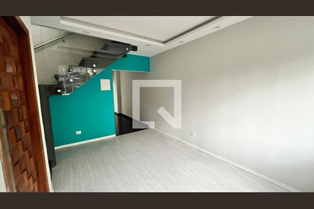 Casa de Condomínio para alugar com 2 quartos, 80m² em Bairro do Maranhao, Cotia