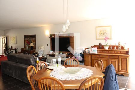 Sala de casa de condomínio para alugar com 3 quartos, 320m² em Horizontal Park, Cotia