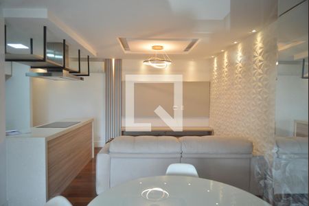 Sala de apartamento à venda com 3 quartos, 85m² em Vila Curuçá, Santo André