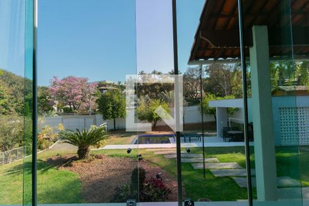 Vista da Sala 1 de casa à venda com 4 quartos, 450m² em Enseada das Garcas, Belo Horizonte