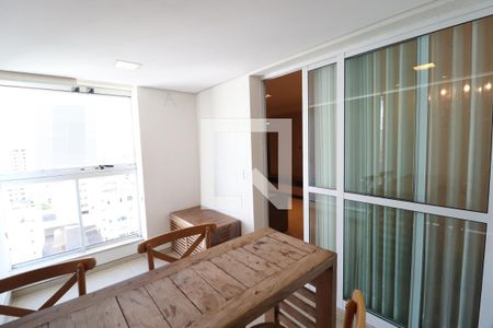 Varanda gourmet de apartamento para alugar com 3 quartos, 109m² em Copacabana, Uberlândia