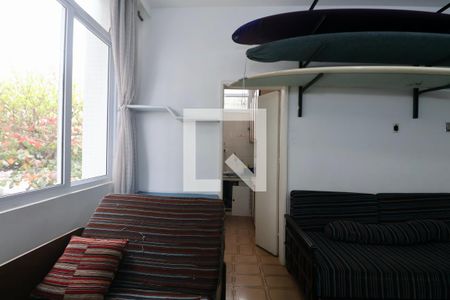 Sala de apartamento para alugar com 1 quarto, 45m² em Centro, Guarujá