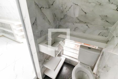 Banheiro Social de casa para alugar com 1 quarto, 42m² em Jardim Catanduva, São Paulo