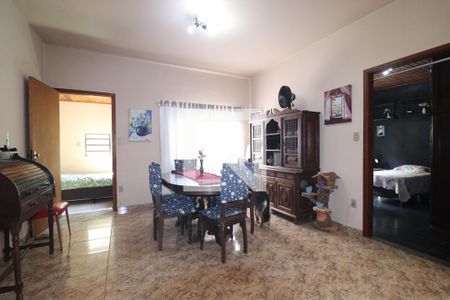 Sala de casa à venda com 3 quartos, 800m² em Vila Pires, Santo André