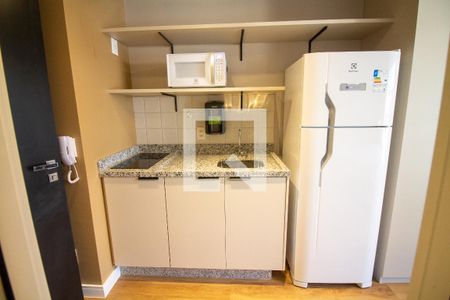 Cozinha de kitnet/studio para alugar com 1 quarto, 26m² em Vila Cordeiro, São Paulo