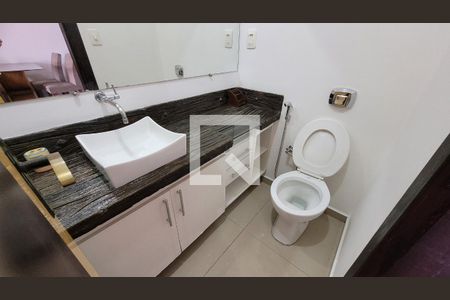 Banheiro Social de kitnet/studio para alugar com 1 quarto, 50m² em Brasiléia, Betim