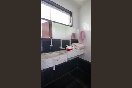Lavabo de casa de condomínio para alugar com 5 quartos, 803m² em Recreio dos Bandeirantes, Rio de Janeiro