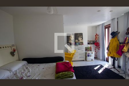 Suíte 1 de casa de condomínio para alugar com 5 quartos, 803m² em Recreio dos Bandeirantes, Rio de Janeiro