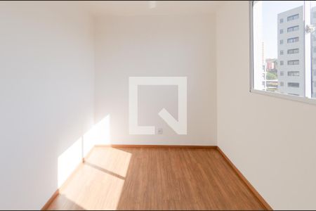 Quarto 1 de apartamento para alugar com 2 quartos, 60m² em Estoril, Belo Horizonte