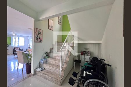 Sala de casa de condomínio à venda com 3 quartos, 150m² em Vargem Grande, Rio de Janeiro