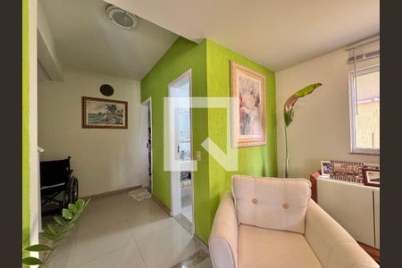 Sala de casa de condomínio à venda com 3 quartos, 150m² em Vargem Grande, Rio de Janeiro