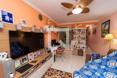Sala de casa à venda com 3 quartos, 153m² em Cidade Patriarca, São Paulo