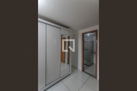Suíte de apartamento para alugar com 2 quartos, 63m² em Praia do Flamengo, Salvador