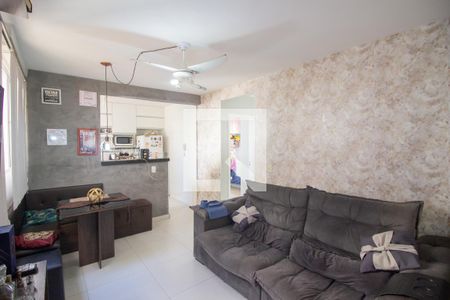 Sala de apartamento à venda com 2 quartos, 58m² em Alvorada, Contagem
