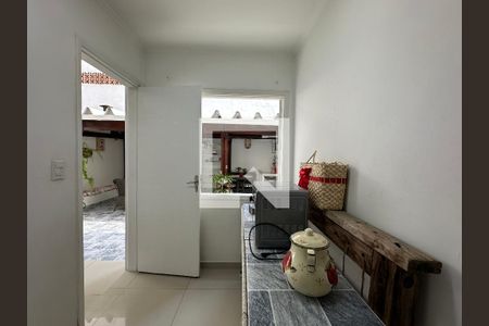 Quarto de Serviço de casa à venda com 4 quartos, 192m² em Jardim Vera Cruz, São Paulo