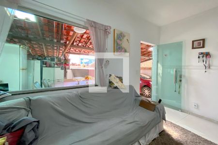 Sala 1 de casa para alugar com 3 quartos, 155m² em Universitário, Belo Horizonte