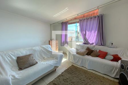 Sala 2 de casa para alugar com 3 quartos, 155m² em Universitário, Belo Horizonte