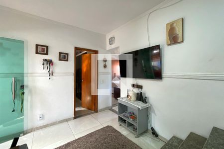 Sala 1 de casa para alugar com 3 quartos, 155m² em Universitário, Belo Horizonte