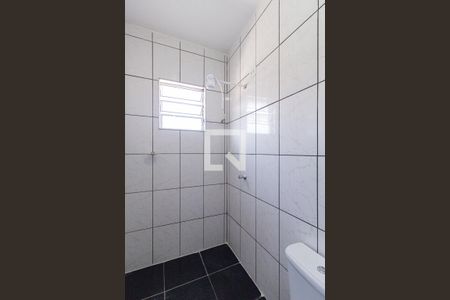 Banheiro de casa para alugar com 1 quarto, 60m² em Bandeiras, Osasco
