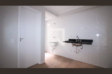 Sala/Cozinha de apartamento para alugar com 1 quarto, 29m² em Vila Celeste, São Paulo