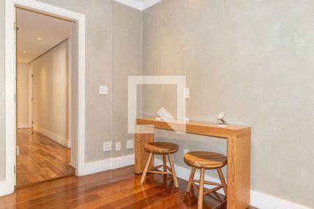 Sala de apartamento à venda com 3 quartos, 167m² em Vila Nova Conceição, São Paulo